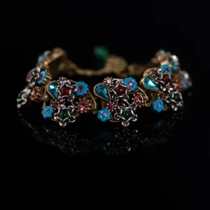 Vintage - inspired European and American Palace - style Irregular Glass Bead Bracelet