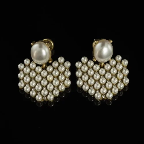 Pearl Cluster Stud Earrings