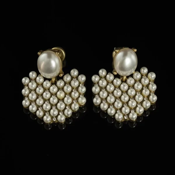 Pearl Cluster Stud Earrings