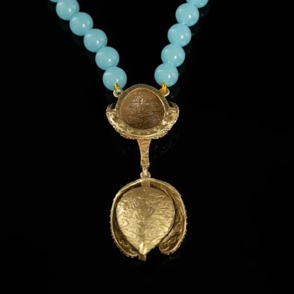 Exquisite Turquoise - Beaded Necklace with Ornate Pendant
