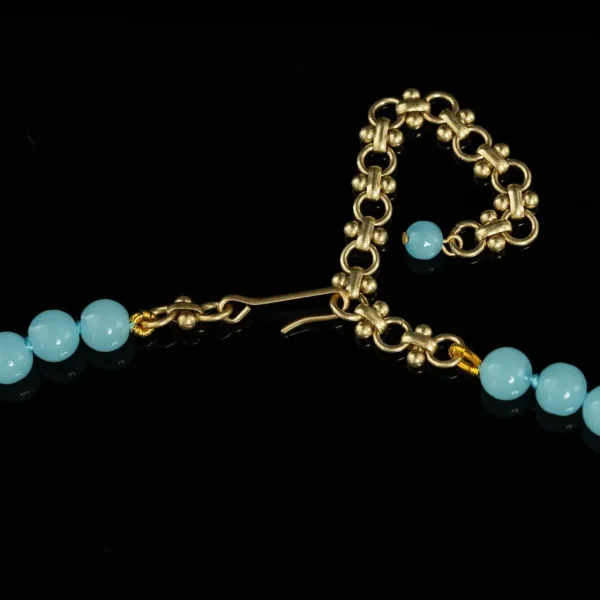 Exquisite Turquoise - Beaded Necklace with Ornate Pendant