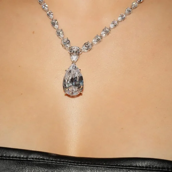 CH Designer's Exquisite Necklace